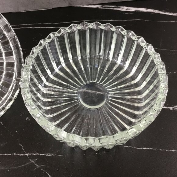 Jeannette Glass Clear Glass Swan Powder Jar Trinket Box - Picture 6 of 10